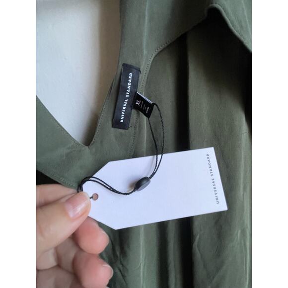 NWT Universal Standard Geneva Sage Green Asymmetric Maxi Dress Size X-Large XL - Picture 8 of 10